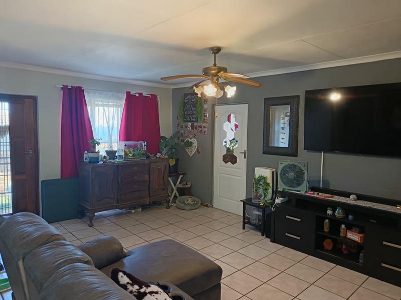 3 Bedroom Property for Sale in Dana Bay Western Cape